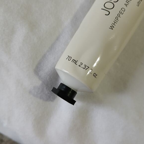 Josie Maran Whipped Argan Oil Body Butter Sealed Unscented 2.37 oz travel size - Picture 3 of 6